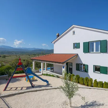 Villa In Excelsis